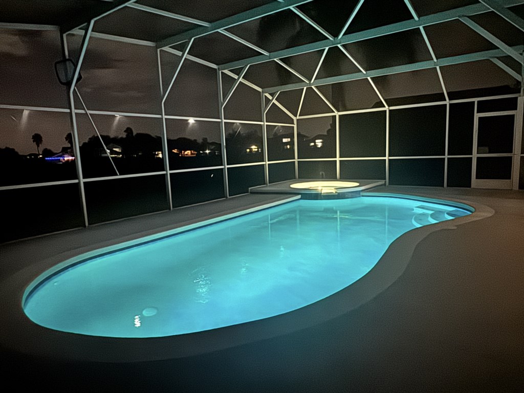 5 bedrooms / 5 bathrooms, sleeps 10 - Image 3