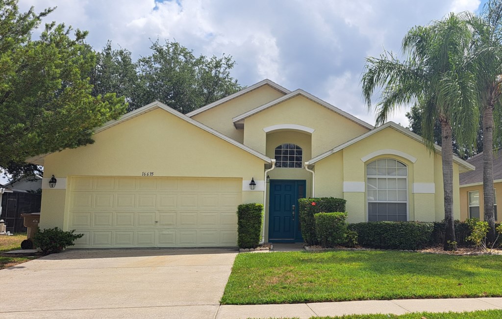 4 bedrooms / 3 bathrooms, sleeps 8 - Main Image