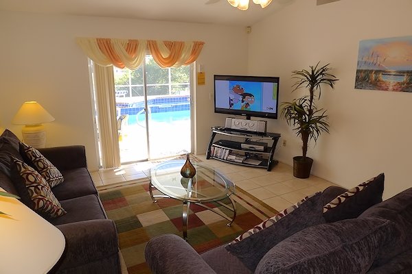 3 bedrooms / 2 bathrooms, sleeps 8 - Image 5