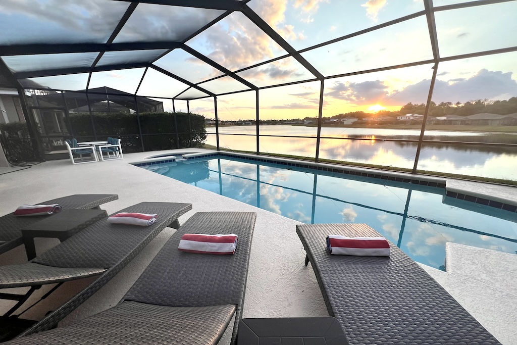 5 bedrooms / 3.5 bathrooms, sleeps 10 - Image 2