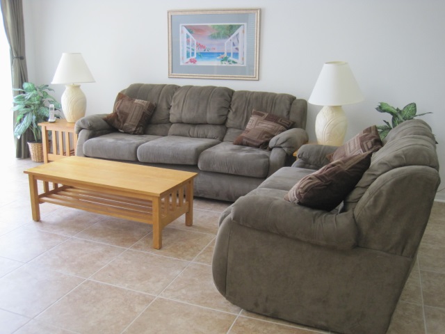 4 bedrooms / 3 bathrooms, sleeps 8 - Image 5