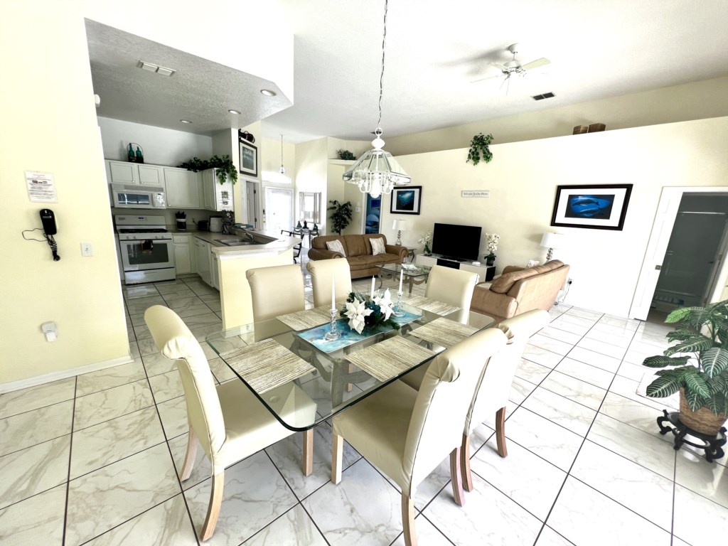 4 bedrooms / 3 bathrooms, sleeps 9 - Image 5
