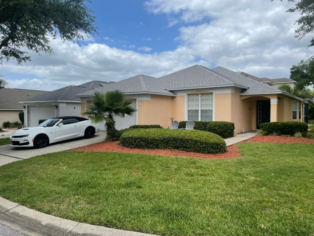 4 bedrooms / 2 bathrooms, sleeps 10