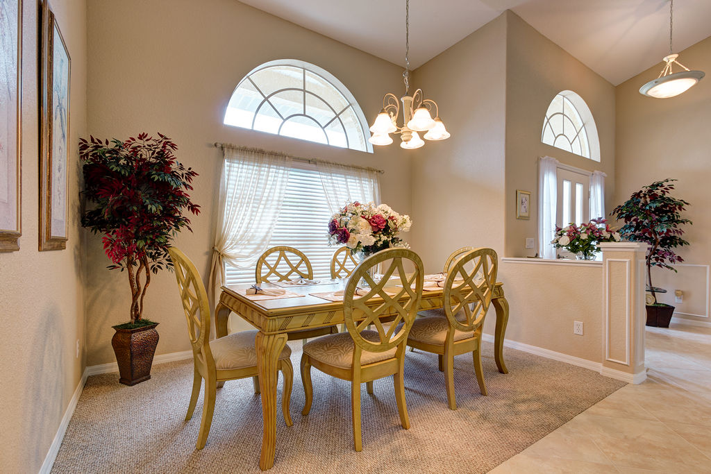 3 bedrooms / 2 bathrooms, sleeps 6 - Image 5