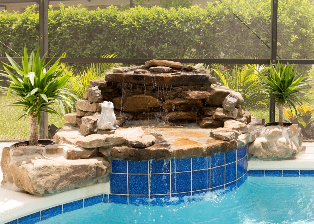 5 bedrooms / 3.5 bathrooms, sleeps 10 - Image 2