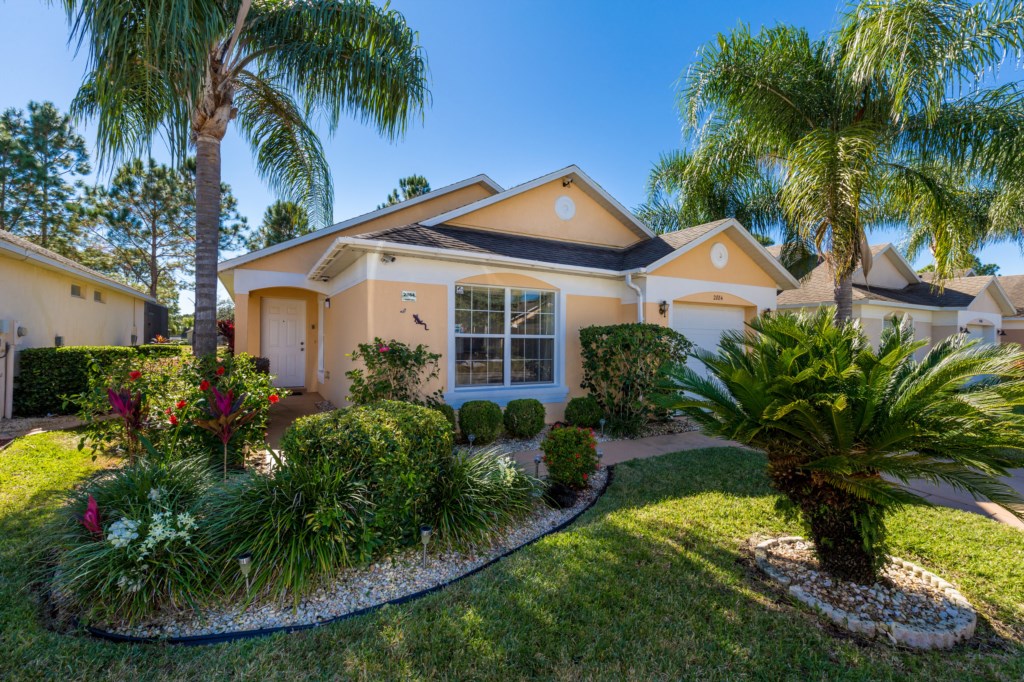 3 bedrooms / 2 bathrooms, sleeps 8