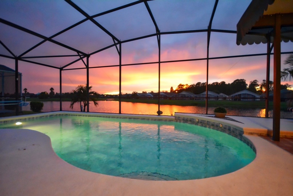 4 bedrooms / 2 bathrooms, sleeps 8 - Main Image
