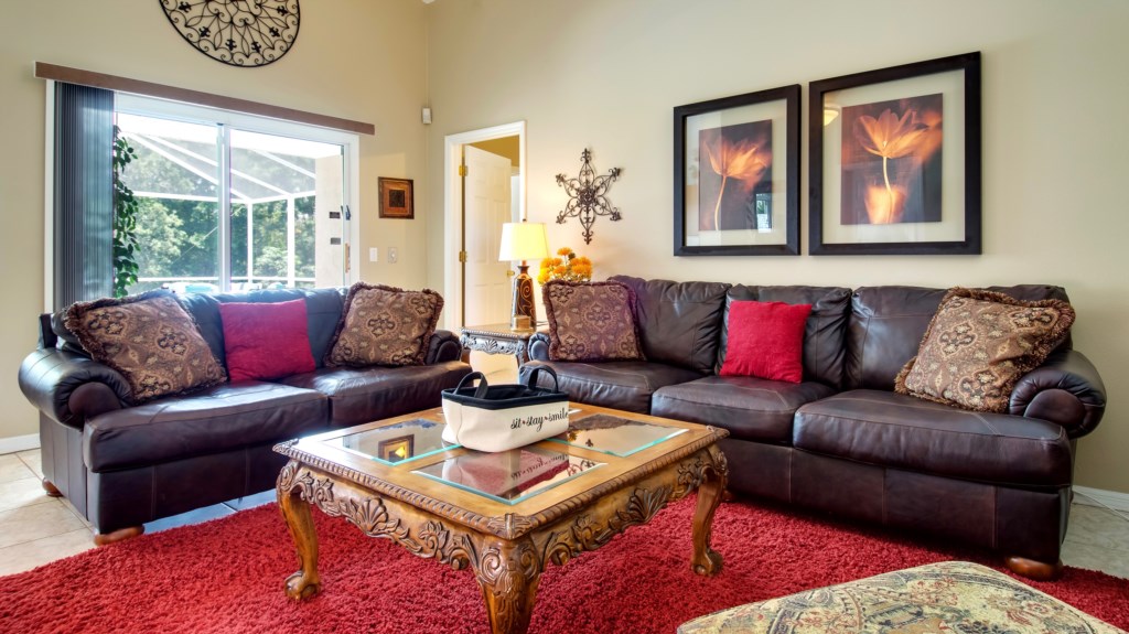 4 bedrooms / 2 bathrooms, sleeps 8 - Image 2