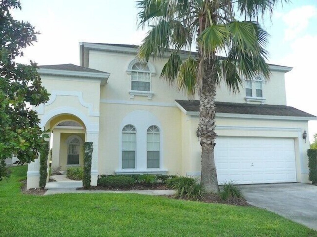 5 bedrooms / 4.5 bathrooms, sleeps 10 - Image 2