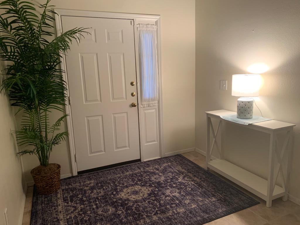 3 bedrooms / 2 bathrooms, sleeps 8 - Image 2