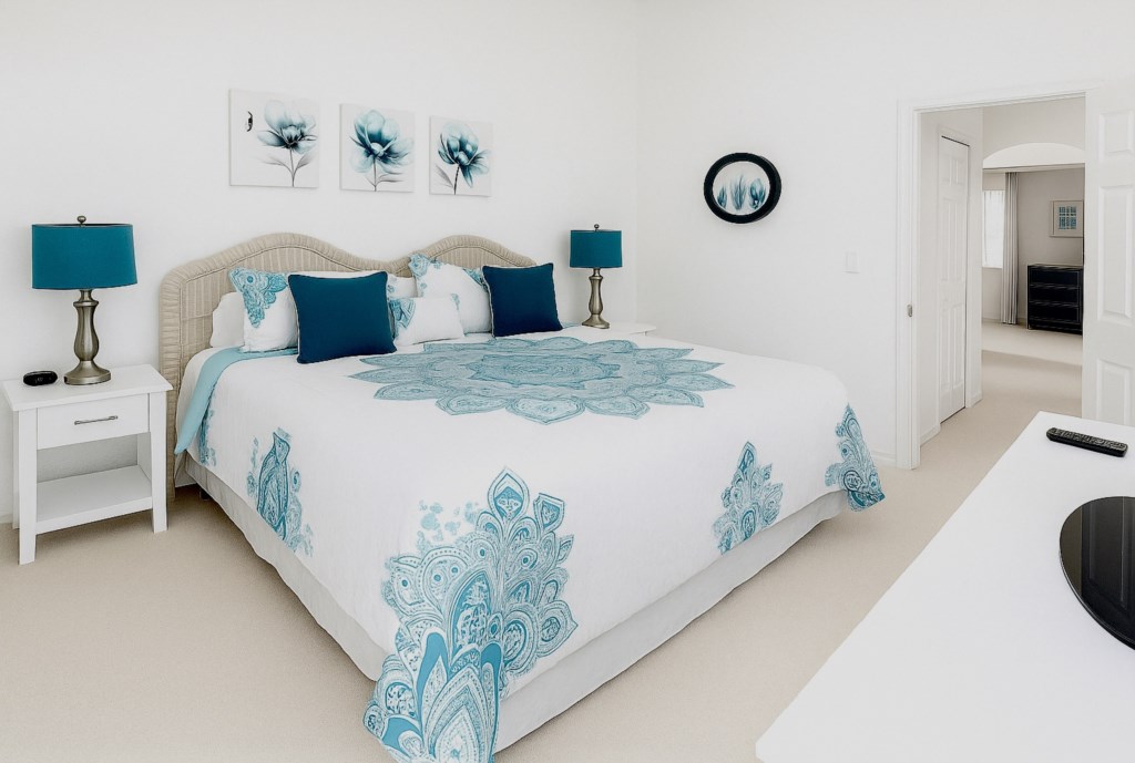 4 bedrooms / 3 bathrooms, sleeps 8 - Image 5