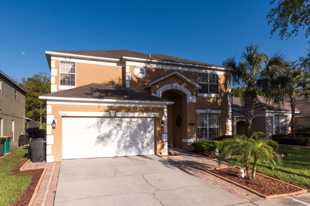 7 bedrooms / 4.5 bathrooms, sleeps 14 - Main Image