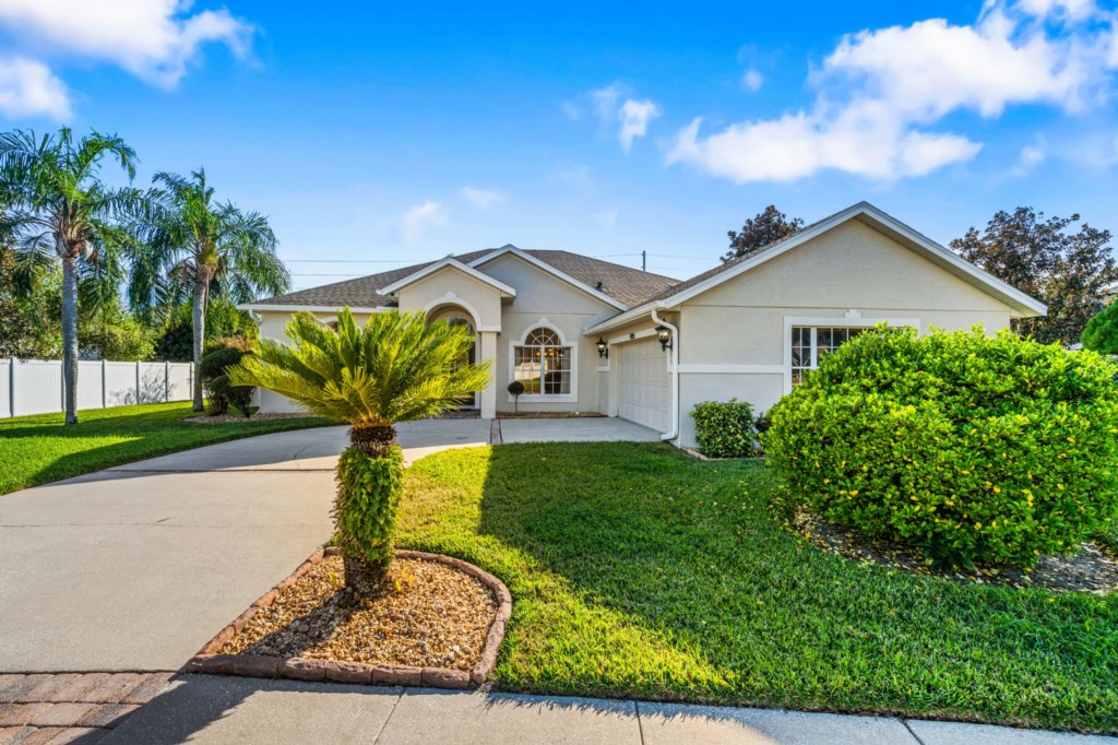 4 bedrooms / 3 bathrooms, sleeps 10 - Image 3