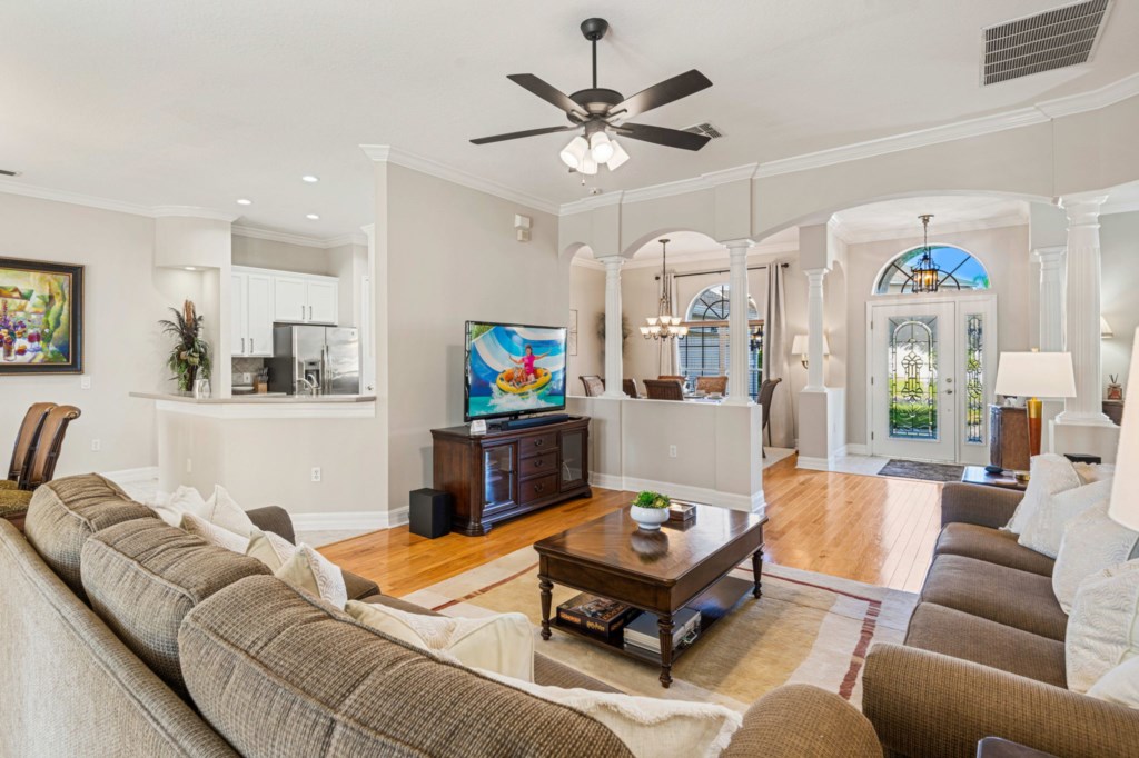 4 bedrooms / 3 bathrooms, sleeps 10 - Image 5