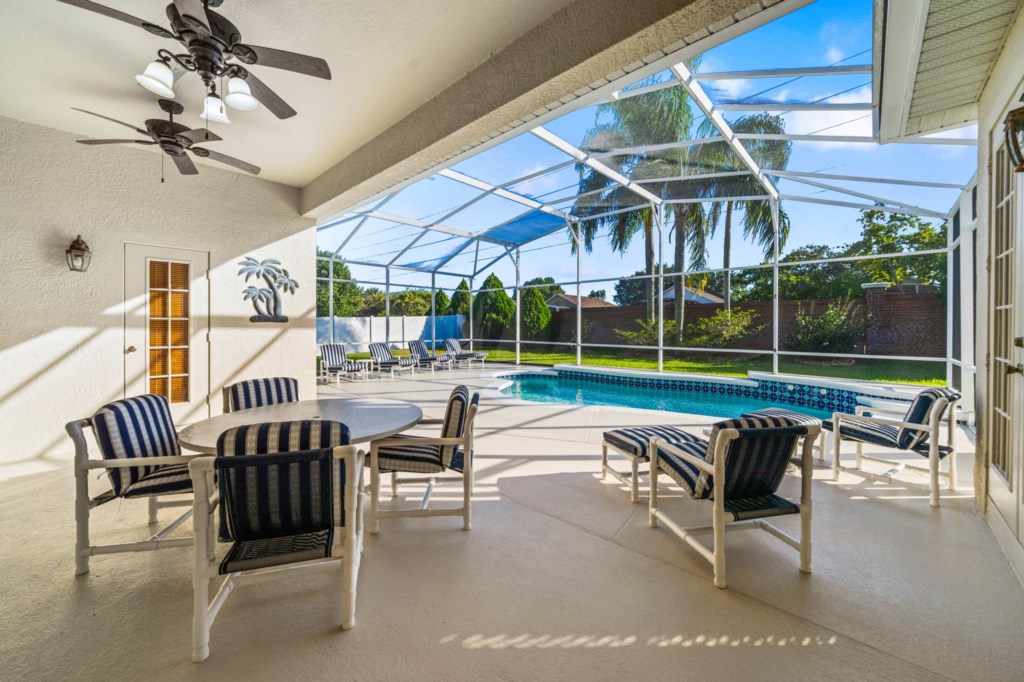 4 bedrooms / 3 bathrooms, sleeps 10 - Main Image