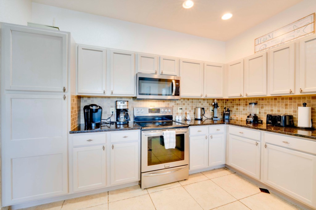 7 bedrooms / 3.5 bathrooms, sleeps 14 - Image 5