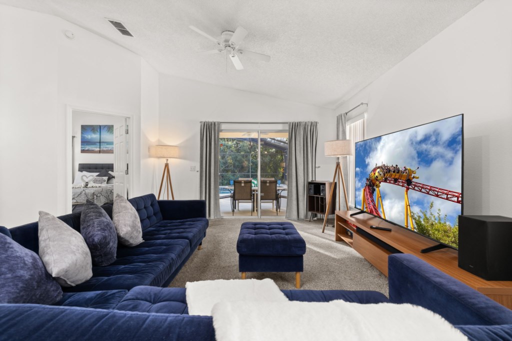 4 bedrooms / 3 bathrooms, sleeps 10 - Image 3