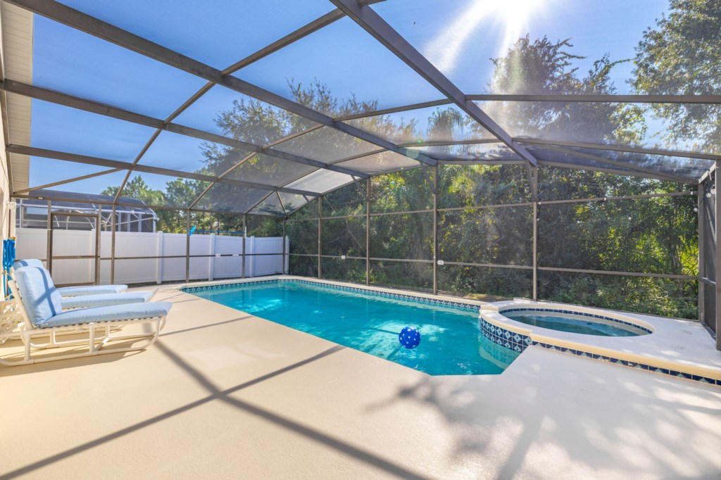 4 bedrooms / 3 bathrooms, sleeps 10