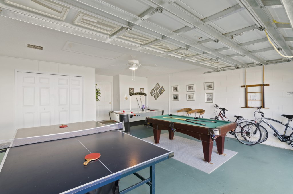 4 bedrooms / 3 bathrooms, sleeps 8 - Image 4