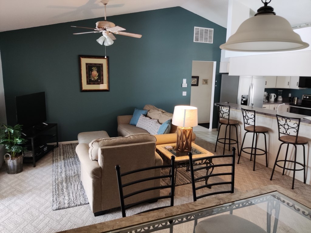 3 bedrooms / 2 bathrooms, sleeps 6 - Image 3