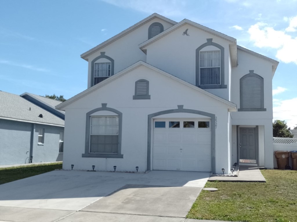 5 bedrooms / 3 bathrooms, sleeps 10